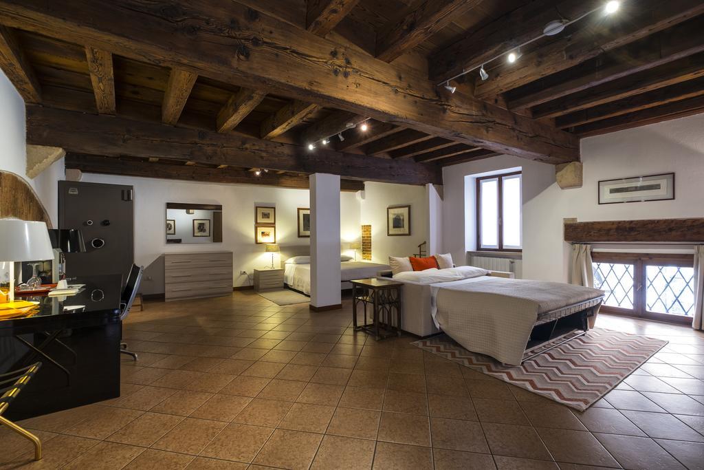 Bed and Breakfast Diaz 18 Верона Экстерьер фото