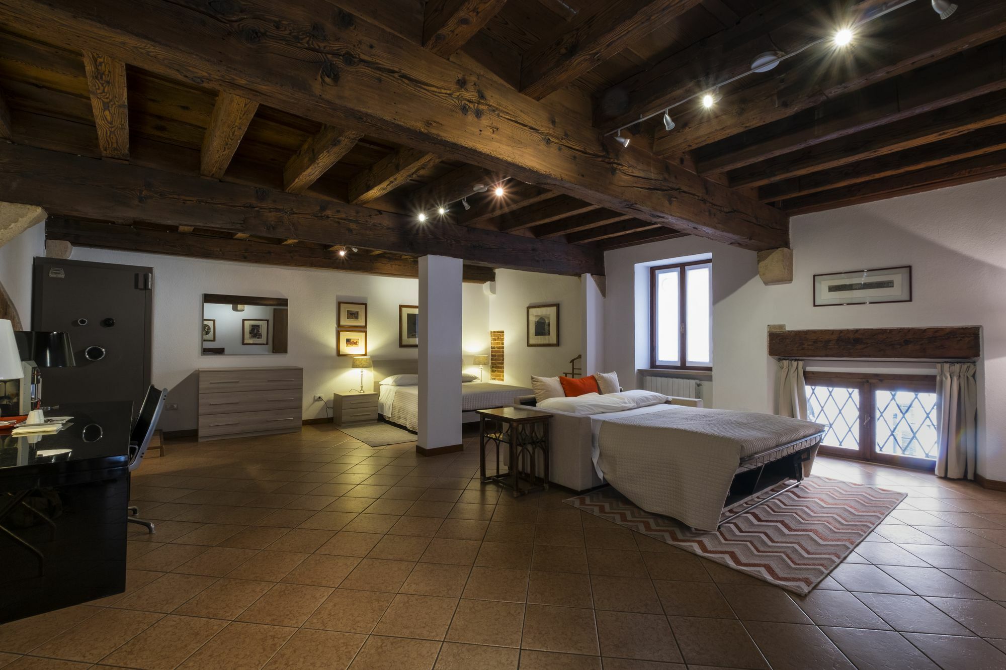 Bed and Breakfast Diaz 18 Верона Экстерьер фото